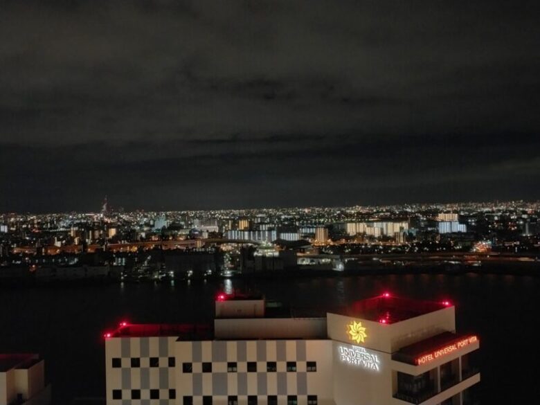 ホテル京阪ユニバーサルの部屋からの夜景