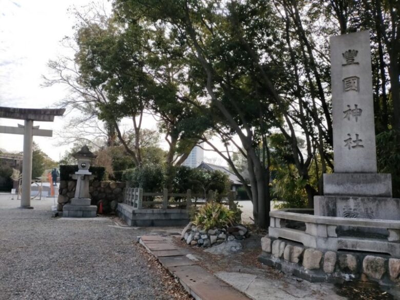 大阪城豊国神社