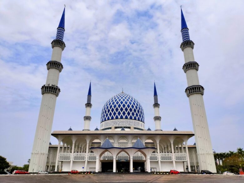 マレーシアのブルーモスク外観