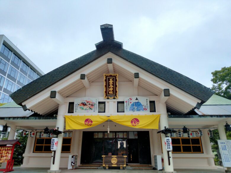 善知鳥神社の社殿