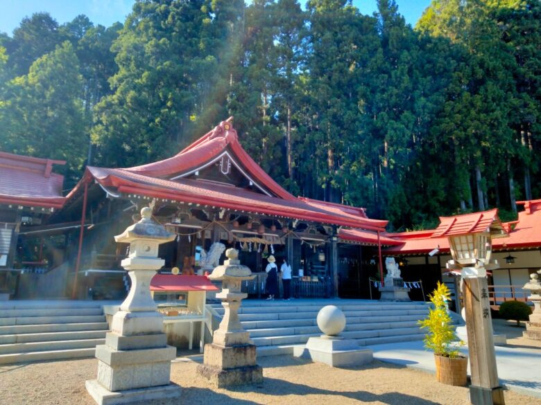 金蛇水神社の本殿