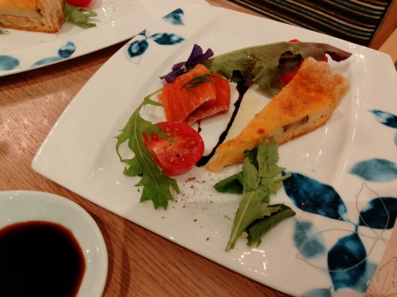 松島一の坊の夕食ビュッフェ「キッシュ」
