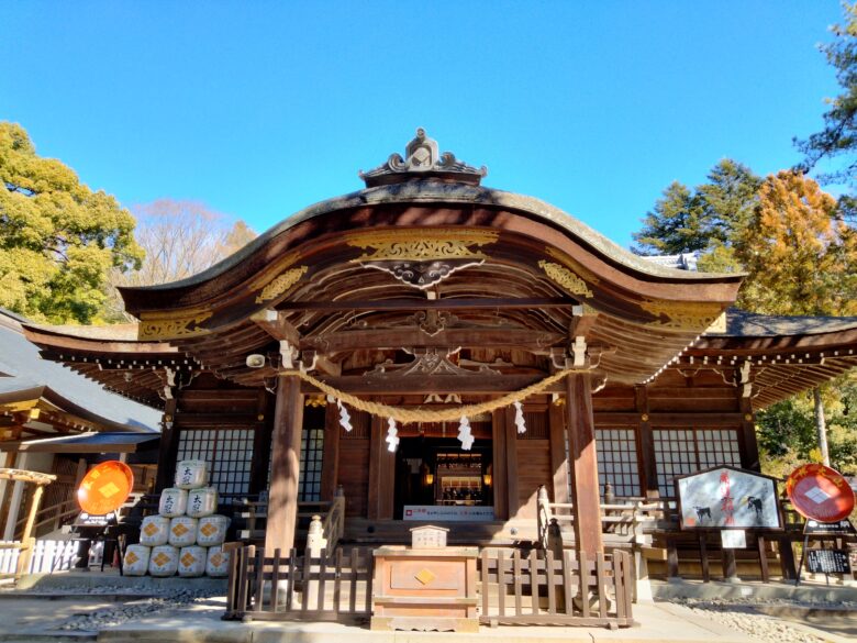 武田神社の拝殿