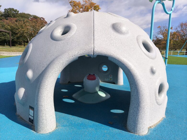 ウミディグダの遊具